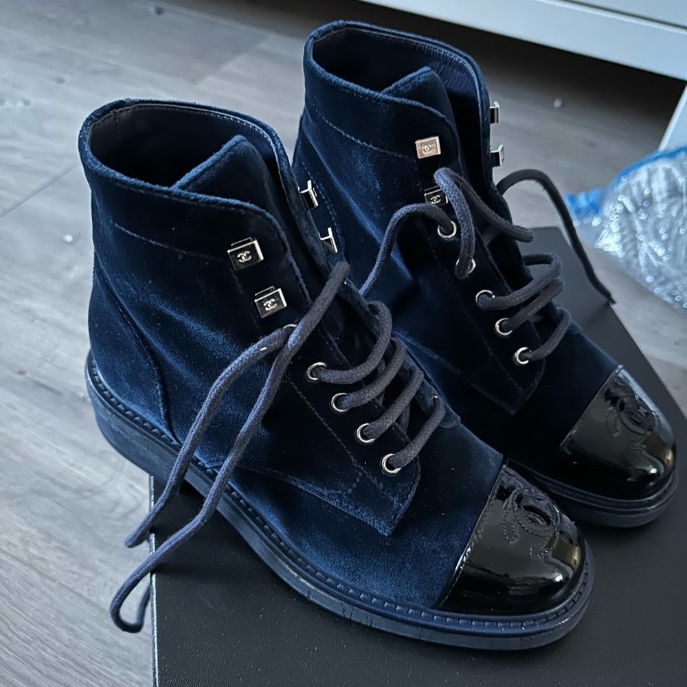 Chanel navy blue velvet boots